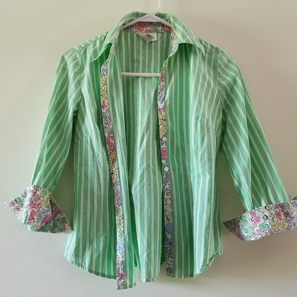 Ann Taylor LOFT Blouse Size 2 Green Striped Button